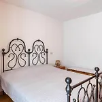 Guesthost - Casa Battazzi Peglio (Pesaro and Urbino)