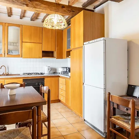 Apartment Guesthost - Casa Battazzi Peglio (Pesaro and Urbino)