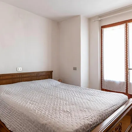 Guesthost - Casa Battazzi Peglio (Pesaro and Urbino)