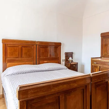 Guesthost - Casa Battazzi * Peglio (Pesaro and Urbino)