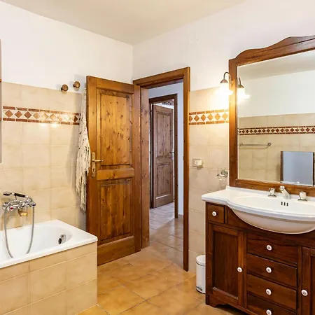 Guesthost - Casa Battazzi *